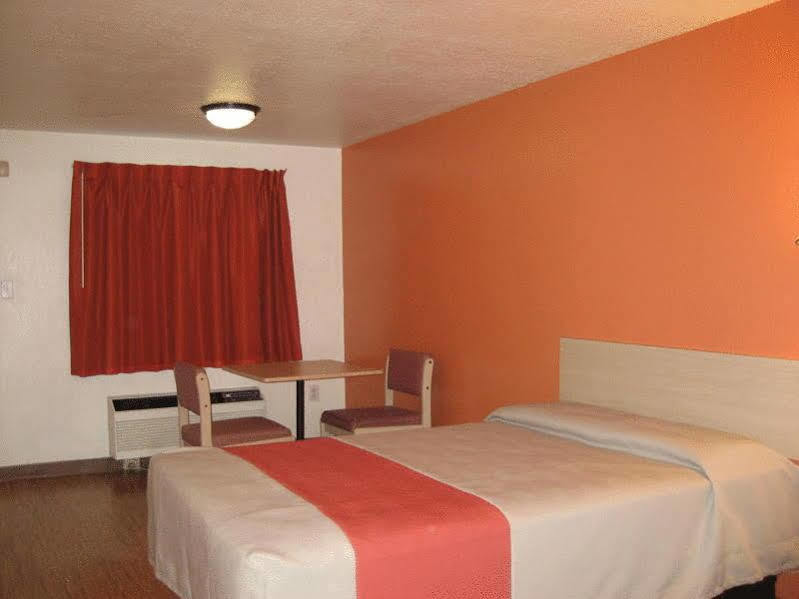 Motel 6-Raleigh, Nc - Cary Exterior photo